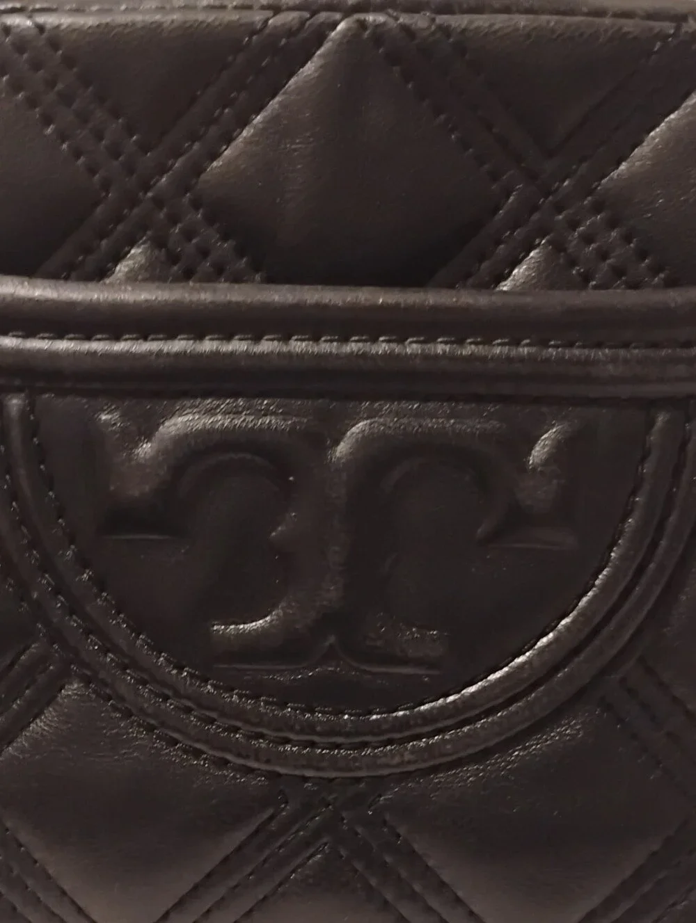 Tory Burch-Soft Flemming Quilted Camera-Crossbody Bag with Chain Strap 🖤(As Is)